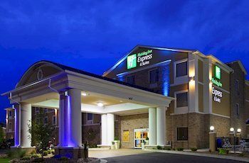 Express & By Ihg 2* Jamestown